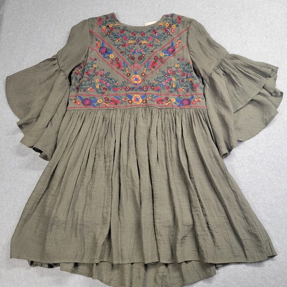 Altar'd State Dresses & Skirts - Altar'd State Embroidered Boho Mini Dress Olive Green Bell Sleeve Small C0384